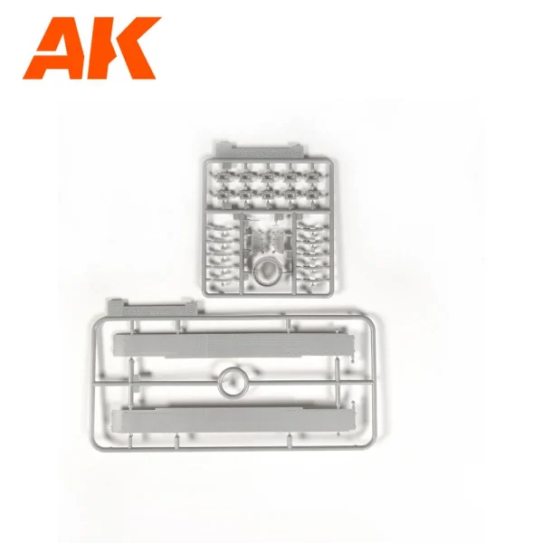 AK Interactive - PZ.KPFW.IV AUSF.D AFRIKA KORPS +5 FIGURES GERMAN TANK CREW AFRIKA KORPS 1/35 - AK35504-B