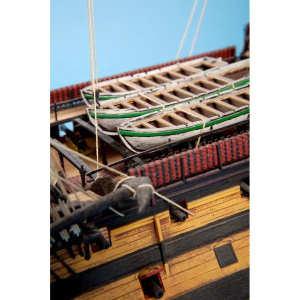 1000808970-15 Heller - HMS Victory - 80897