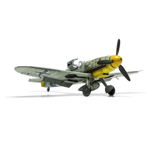 3129038663-17 Airfix - Messerschmitt Bf109G-5/G-6 - A17003