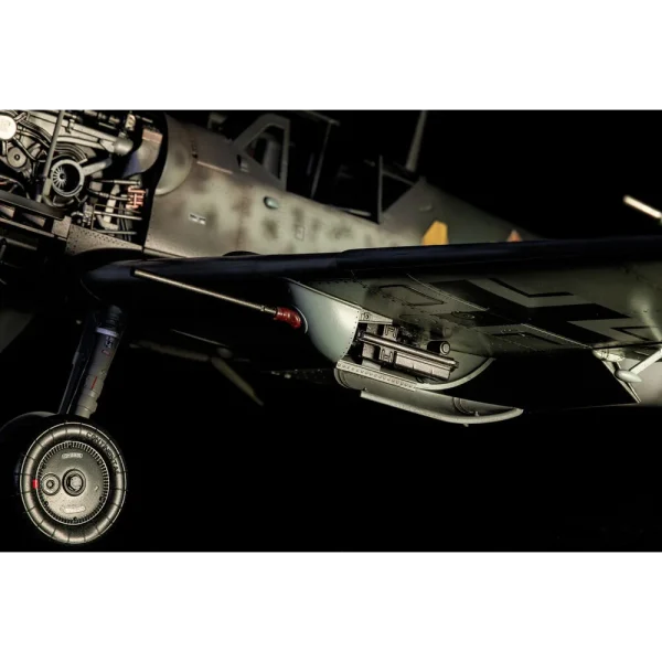 3129038663-2 Airfix - Messerschmitt Bf109G-5/G-6 - A17003