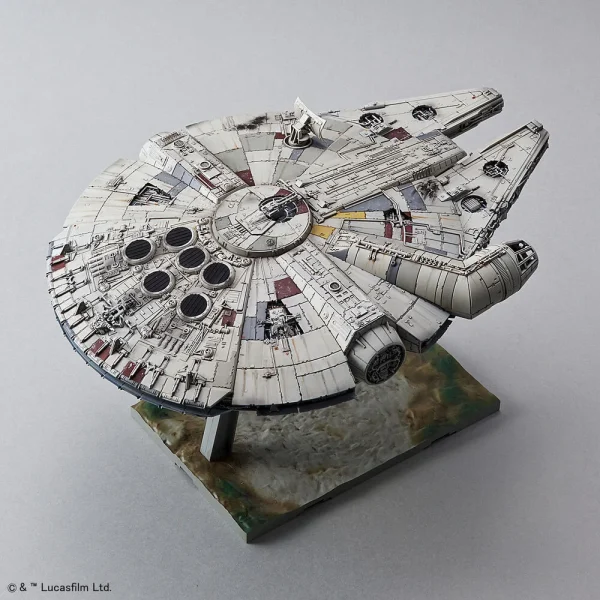 4009801211-2 Revell - Bandai Millennium Falcon - 1211
