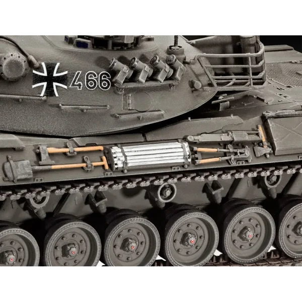 4009803240-3 Revell - LEOPARD 1 - 03240