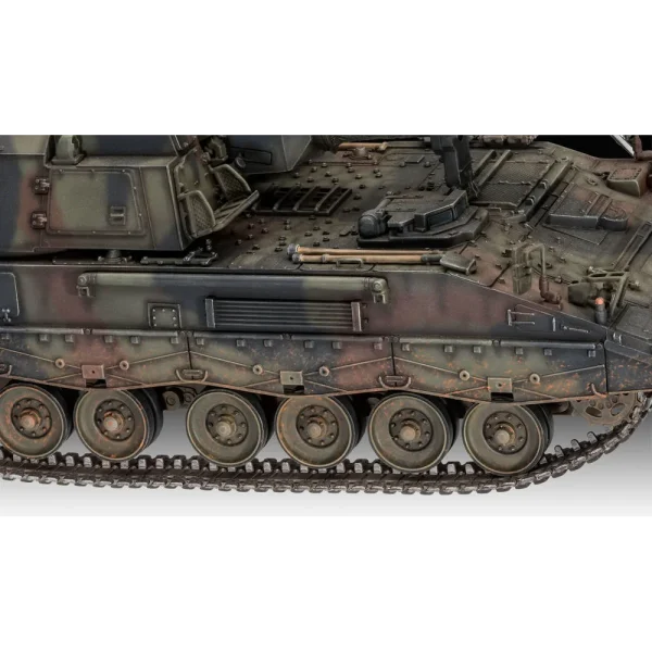 4009803279-5 Revell - Panzerhaubitze 2000 - 03279