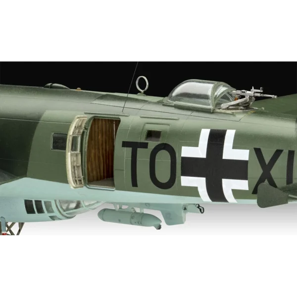 Revell - Focke-Wulf Fw 200 C-5/C-8 Condor - 03777