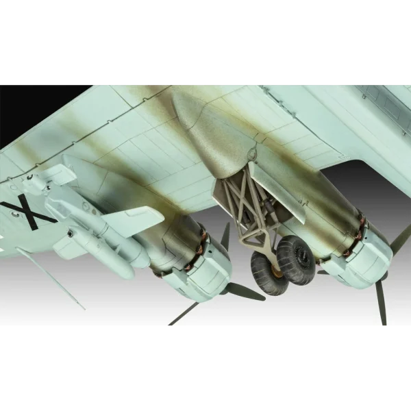 Revell - Focke-Wulf Fw 200 C-5/C-8 Condor - 03777