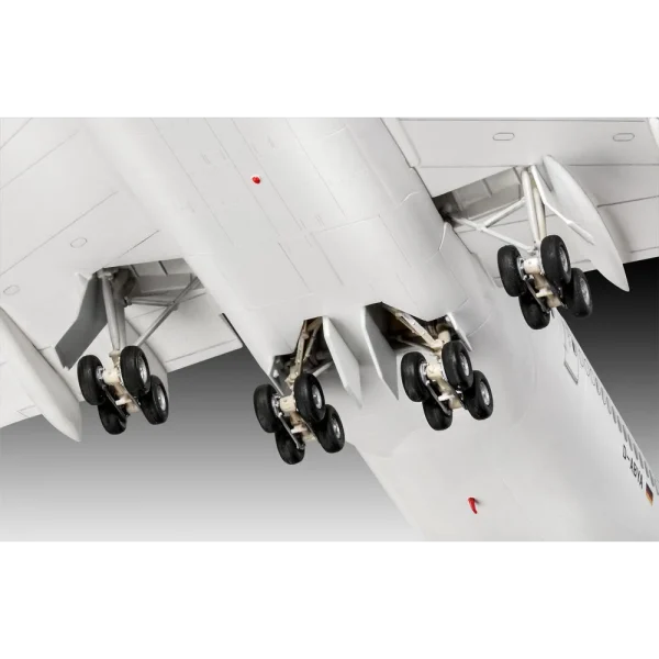 4009803891-4 Revell - Boeing 747-8 Lufthansa"New Liver - 03891