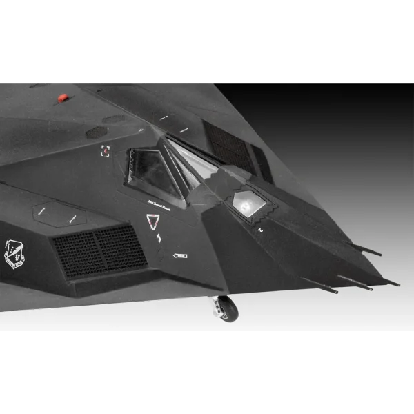4009803899-3 Revell - F-117A Nighthawk Stealth Fighter - 03899