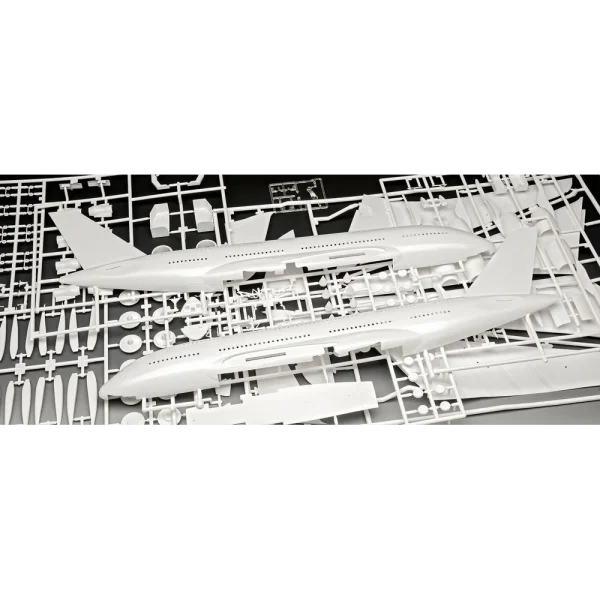 4009803922-12 Revell - A380-800 British Airways - 03922