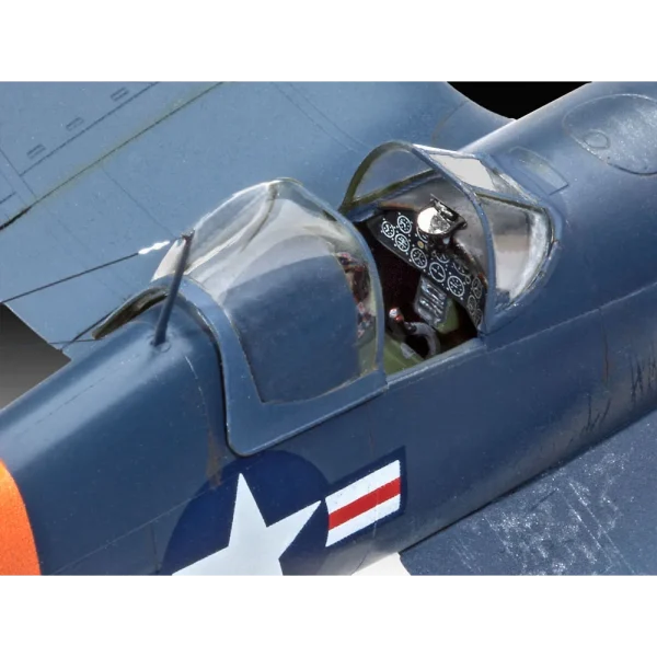 4009803955-4 Revell - F4U-4 Corsair - 03955