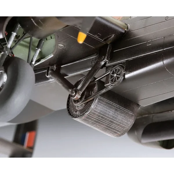 Revell - Lancaster B.III "DAMBUSTERS - 04295