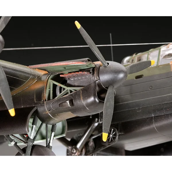 Revell - Lancaster B.III "DAMBUSTERS - 04295