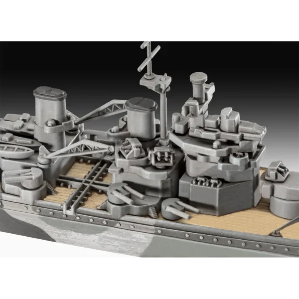 4009805182-2 Revell - HMS Duke of York - 05182