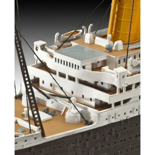 4009805210-3 Revell - R.M.S. Titanic - 05210