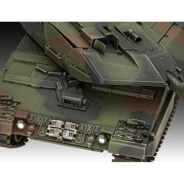 Revell - 70 Jahre Bundeswehr: Leopard 2 A6A2 Exclusive Edi - 05631