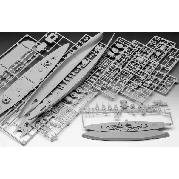 Revell - The Legendary Bismarck - 05637