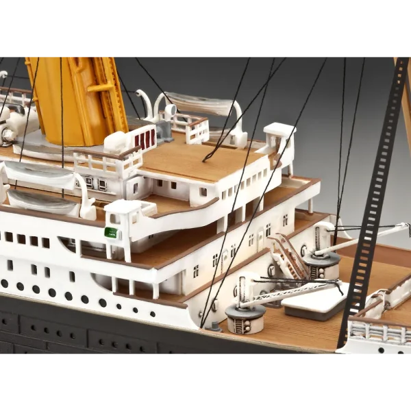 4009805715-13 Revell - Geschenkset "100 Jahre Titanic - 05715