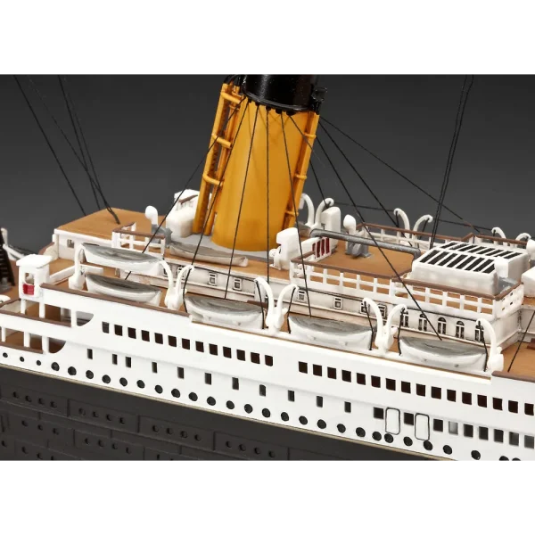4009805715-14 Revell - Geschenkset "100 Jahre Titanic - 05715