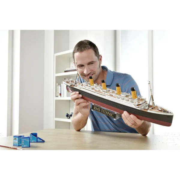 4009805715-2 Revell - Geschenkset "100 Jahre Titanic - 05715
