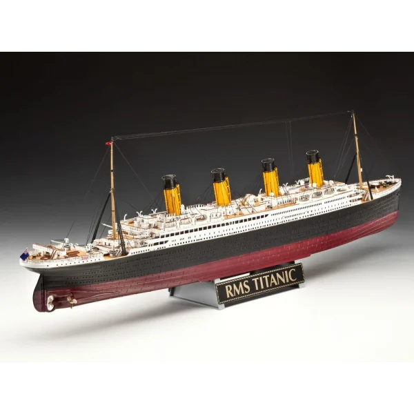 4009805715-20 Revell - Geschenkset "100 Jahre Titanic - 05715