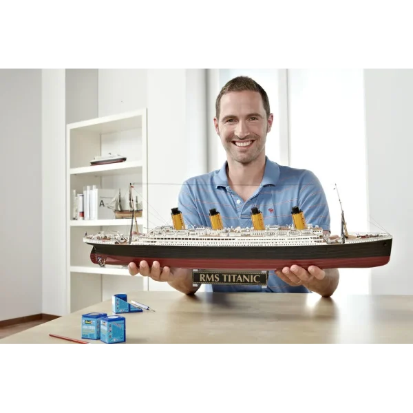 4009805715-9 Revell - Geschenkset "100 Jahre Titanic - 05715