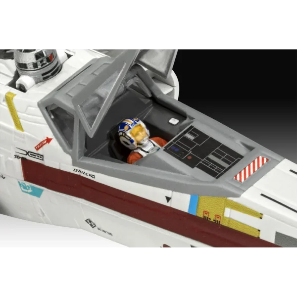 4009806790-2 Revell - Carson Teva's X-Wing Fighter: The Mandalorian - 06790