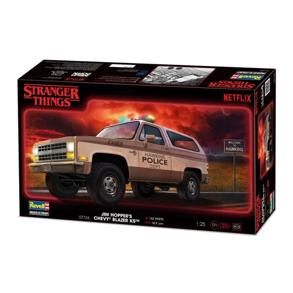 4009807724-11 Revell - Stranger Things 1985 Chevrolet K5 Blazer - 07724