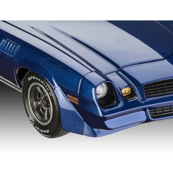 4009807728-2 Revell - Stranger Things Chevy Camaro Z/28 - 07728