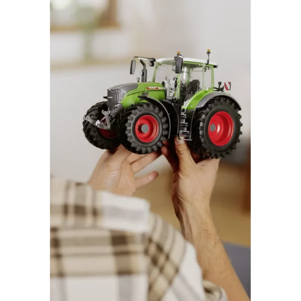 4009807827-26 Revell - Fendt 728 Vario - 07827