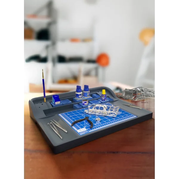 4009839085 Revell - Work Station - 39085