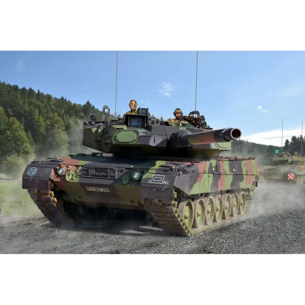 4009863360-7 Revell - Model Set Leopard 2A7A1 - 63360